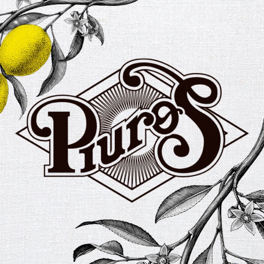 Landing de marca de Piuros con dirección de arte oscura y editorial